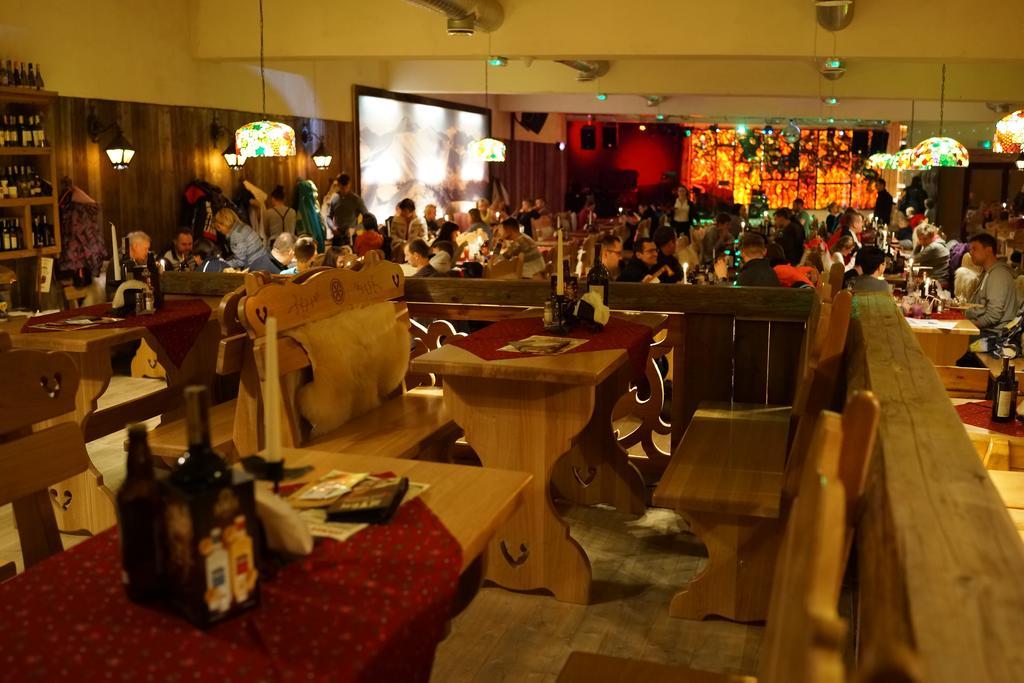 Zamoyskiego Bed & Breakfast 3*